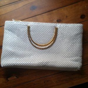 NWOT Elka While Clutch